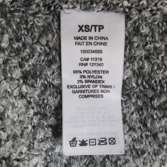 DYNAMITE | fuzzy v-neck sweater - Picture 4 of 4